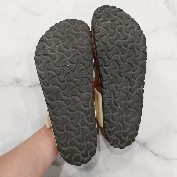 Birkenstock Gizeh Glitter Sandals - Picture 6 of 8